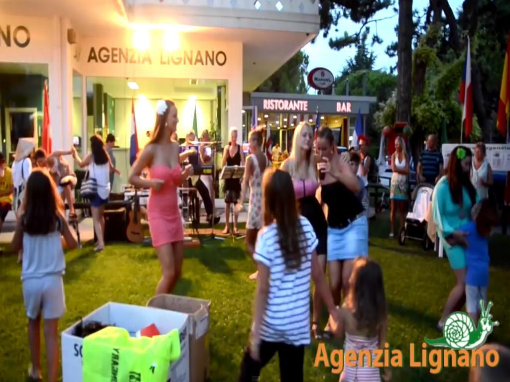 Lignano Exclusive With Pool Apartment ลินญาโน ซับเบียโดโร ภายนอก รูปภาพ
